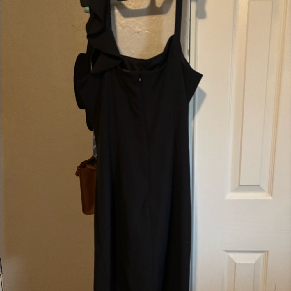 Guess Black One-Shoulder Ruffle Midi Dress